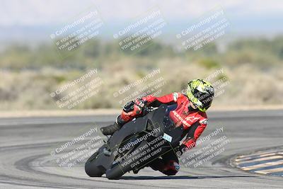 media/Jan-15-2026-Racers Edge (Thu) [[dfebeb70ab]]/2-A Group/Session 3 (Turn 16)/